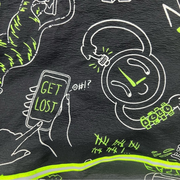 Under Armour UA Run Hundred Packable Jacket 1368161 001 Women’s Sz M - Picture 9 of 16